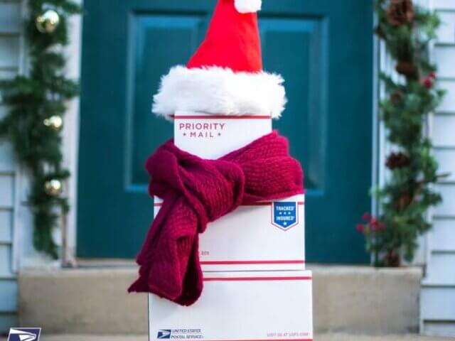 https://shiparoo.com/wp-content/uploads/2025/08/USPS-Holiday-Increase-640x480.jpg